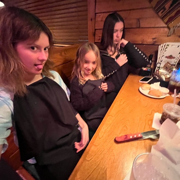 Meet your Posher, Natalie - Picture 1 of 1